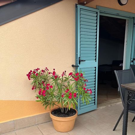 Alavanda Porec - App S Bazenom Екстер'єр фото