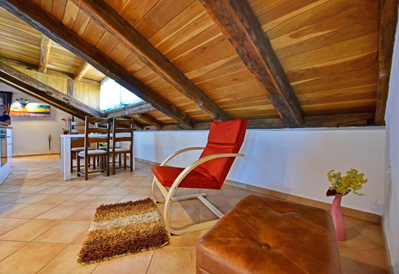 Alavanda Porec - App S Bazenom Екстер'єр фото