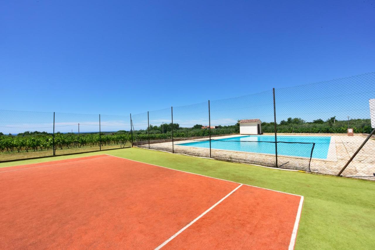 Alavanda Porec - App S Bazenom Екстер'єр фото
